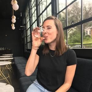 Meet your Posher, Carly